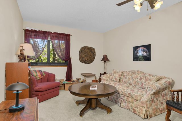 4120 Parklawn Avenue 222, Edina, MN 55435