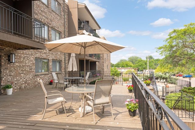 4120 Parklawn Avenue 222, Edina, MN 55435