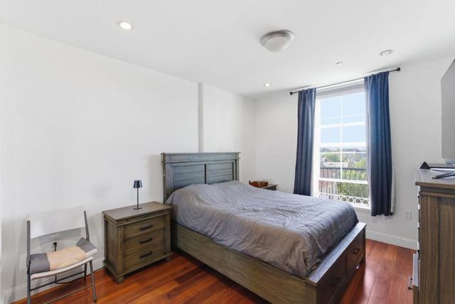 151 El Camino Real 305, Millbrae, CA 94030