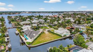 1693 BONITA CT, Naples, FL 34102