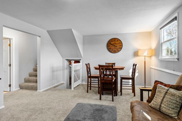 942 Hopewell Lane, Apple Valley, MN 55124