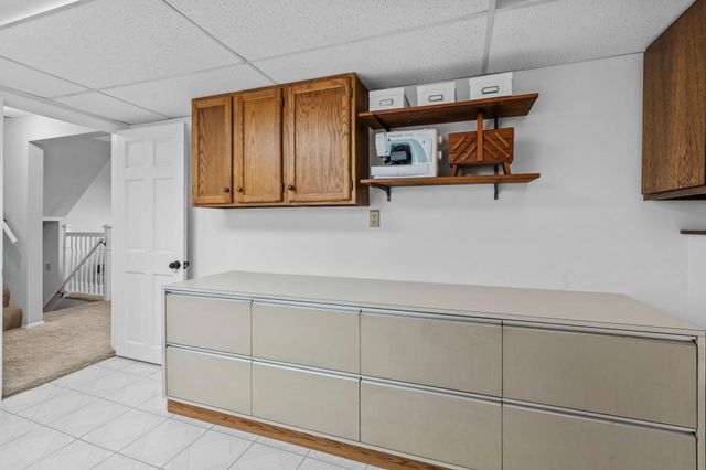 942 Hopewell Lane, Apple Valley, MN 55124
