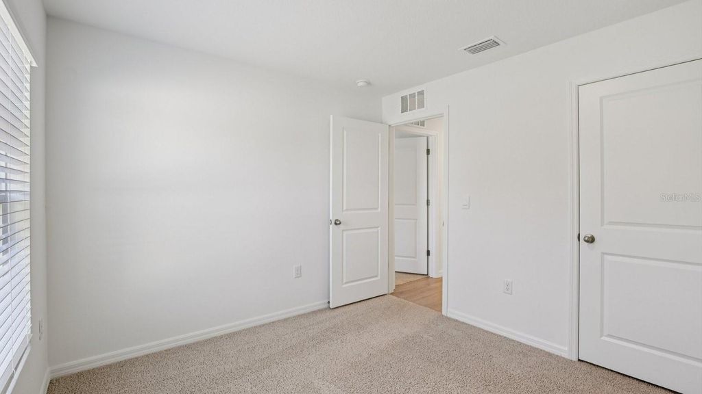 Image 27 of property listing at 8308 RIVERBEND RISE LANE, Tampa, FL 33619