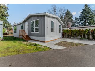 9700 Sw Tualatin Rd 15, Tualatin, OR 97062
