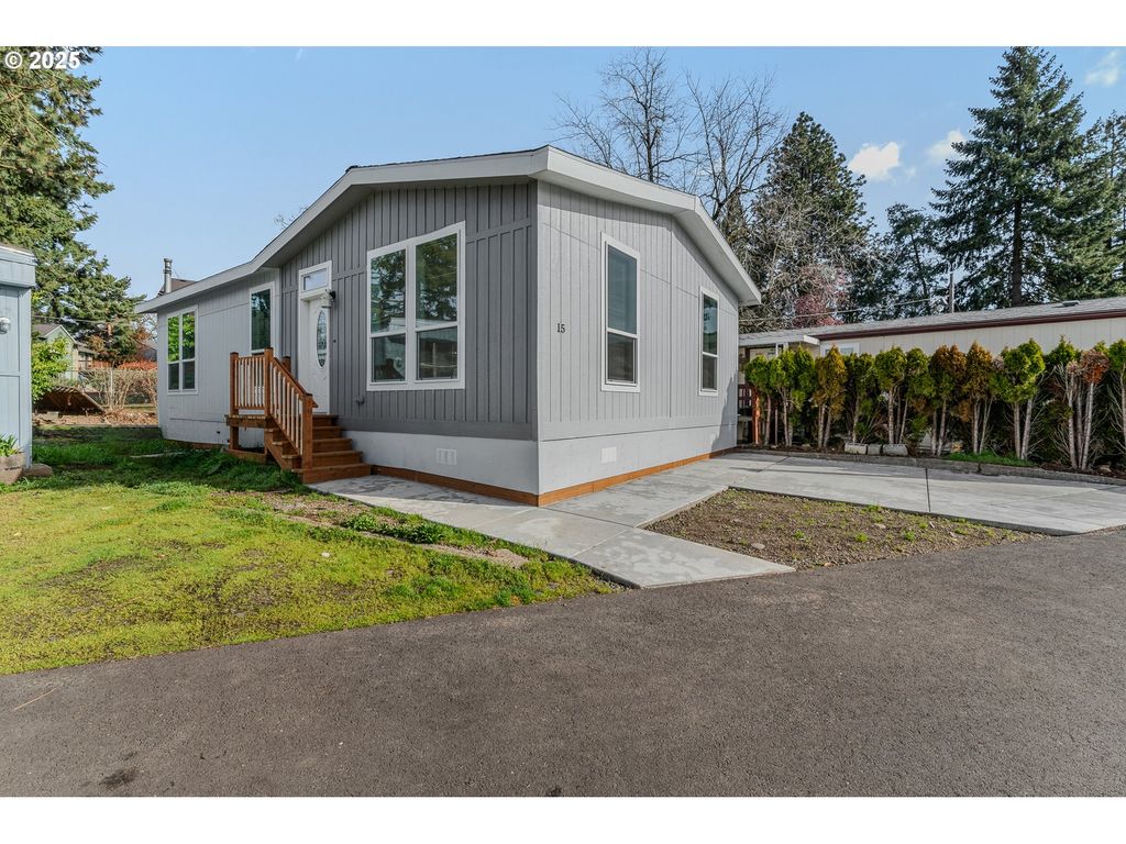 9700 Sw Tualatin Rd 15, Tualatin, OR 97062