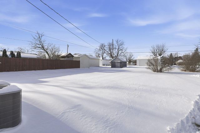 910 E Paint Street, Washington Court House, OH 43160