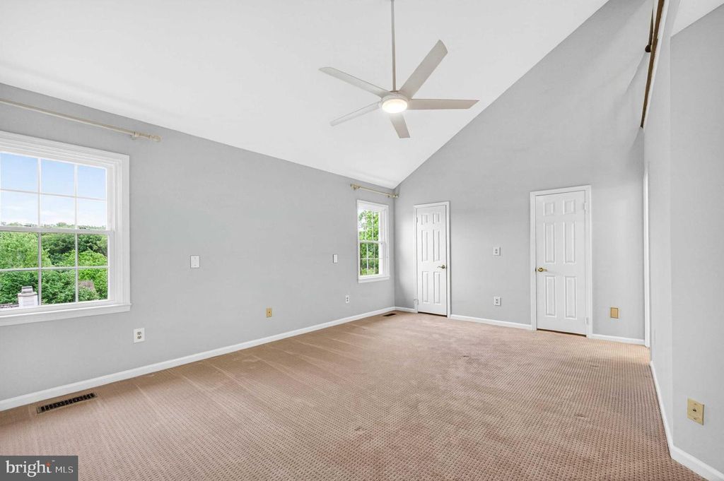 Image 23 of property listing at 8016 QUARRY RIDGE WAY, Bethesda, MD 20817