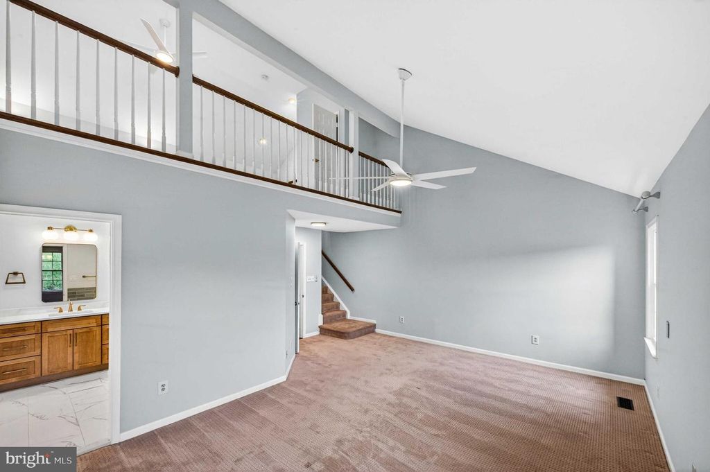 Image 25 of property listing at 8016 QUARRY RIDGE WAY, Bethesda, MD 20817