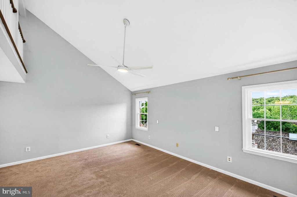 Image 26 of property listing at 8016 QUARRY RIDGE WAY, Bethesda, MD 20817