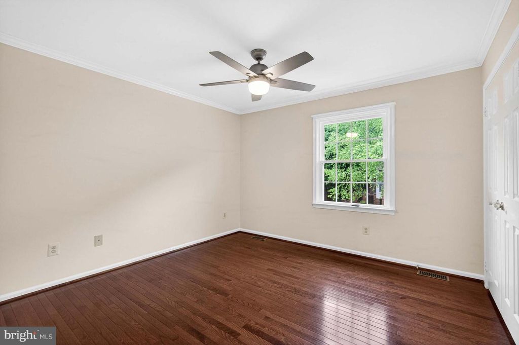 Image 41 of property listing at 8016 QUARRY RIDGE WAY, Bethesda, MD 20817
