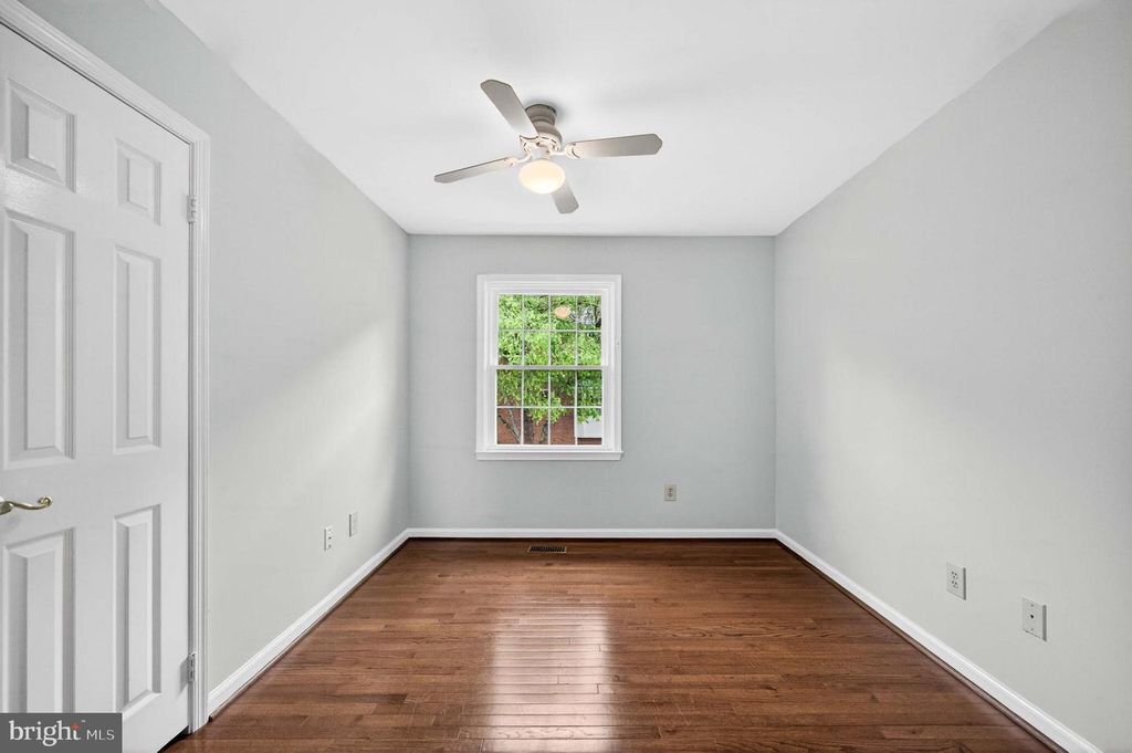 Image 43 of property listing at 8016 QUARRY RIDGE WAY, Bethesda, MD 20817