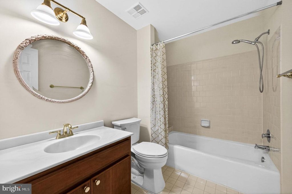 Image 44 of property listing at 8016 QUARRY RIDGE WAY, Bethesda, MD 20817