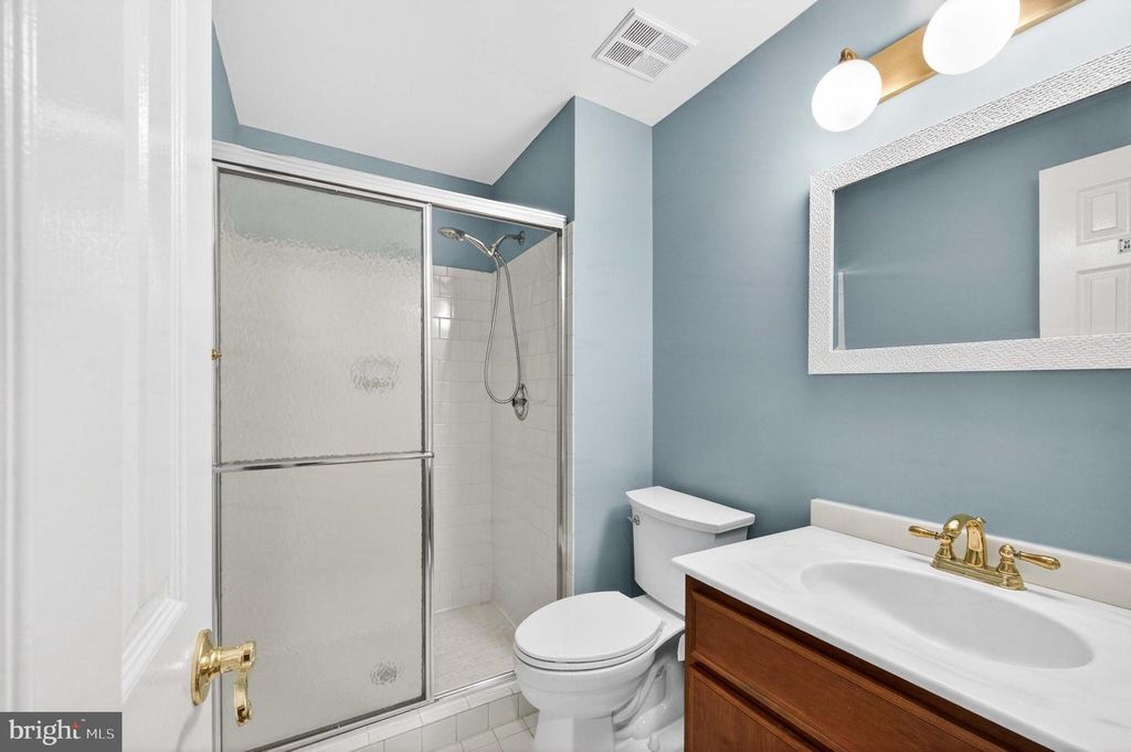 Image 55 of property listing at 8016 QUARRY RIDGE WAY, Bethesda, MD 20817