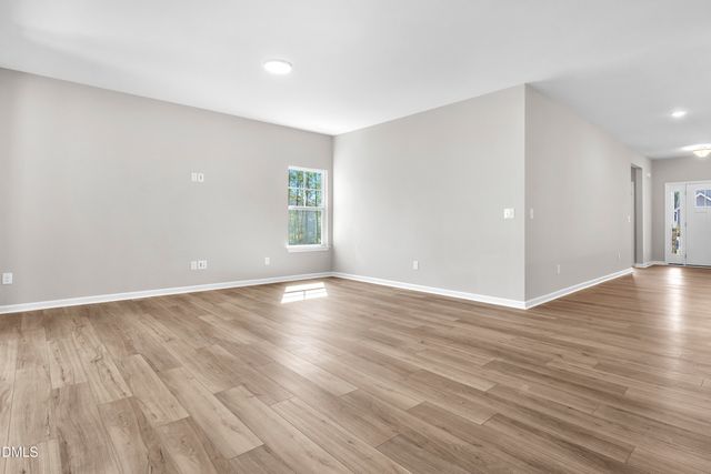 127 Luther Drive Mvg26, Graham, NC 27253
