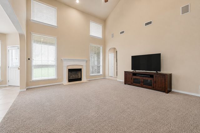 1300 Bellingham Circle, Glenn Heights, TX 75154