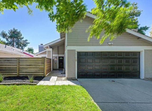 7510 Island Way, Sacramento, CA 95831
