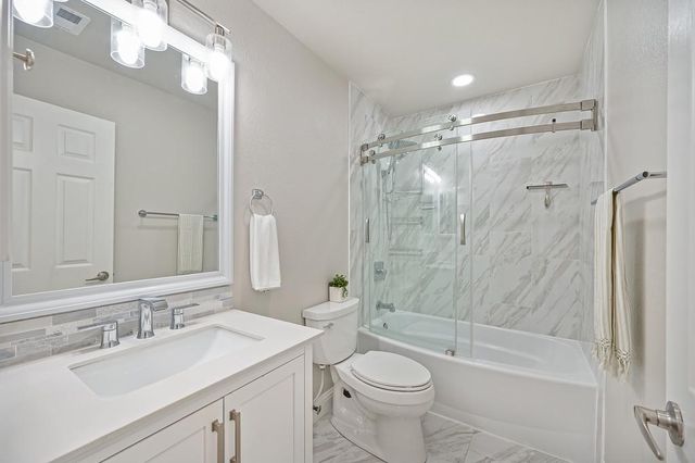 7510 Island Way, Sacramento, CA 95831