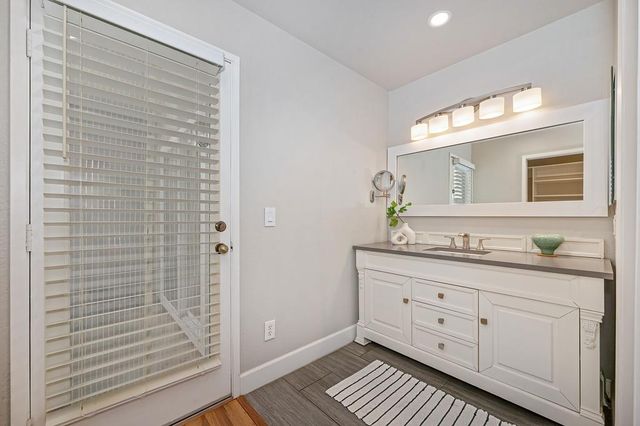 7510 Island Way, Sacramento, CA 95831