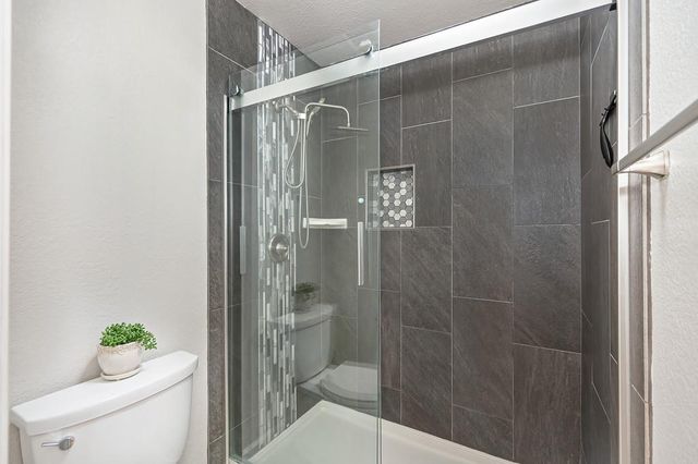 7510 Island Way, Sacramento, CA 95831