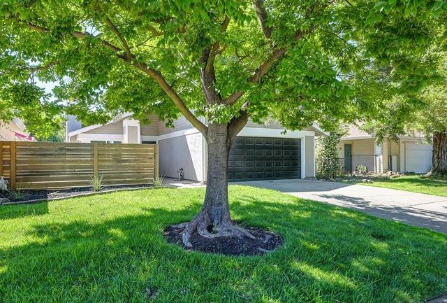 7510 Island Way, Sacramento, CA 95831