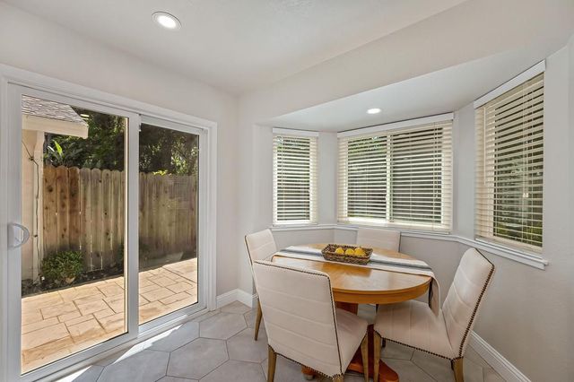 7510 Island Way, Sacramento, CA 95831