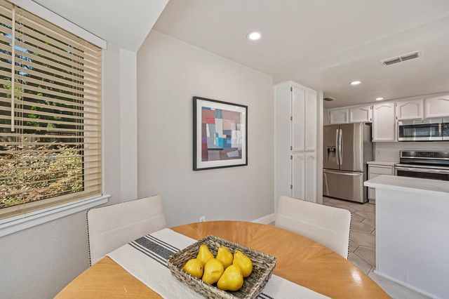 7510 Island Way, Sacramento, CA 95831