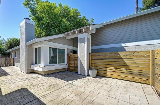 7510 Island Way, Sacramento, CA 95831