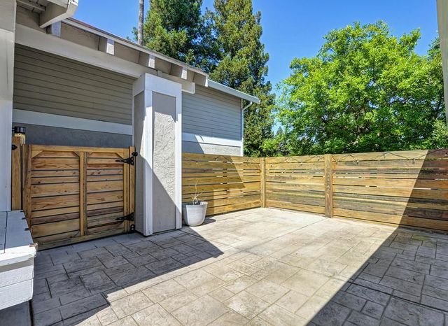 7510 Island Way, Sacramento, CA 95831