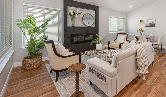 7510 Island Way, Sacramento, CA 95831