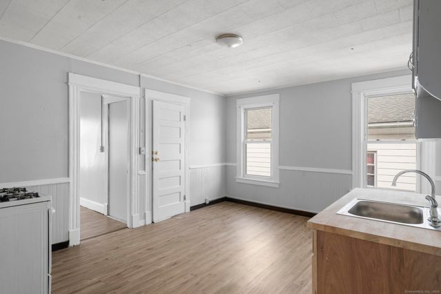 73 South Street, Waterbury, CT 06706