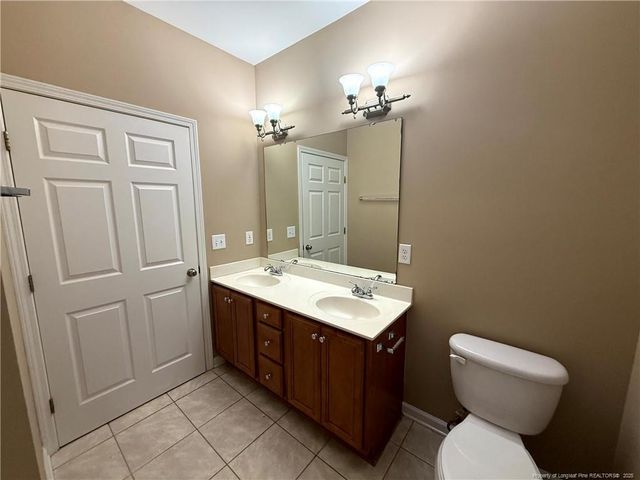 635 Marsh tree Street 208, Fayetteville, NC 28314