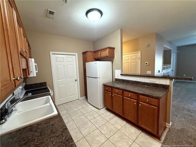 635 Marsh tree Street 208, Fayetteville, NC 28314