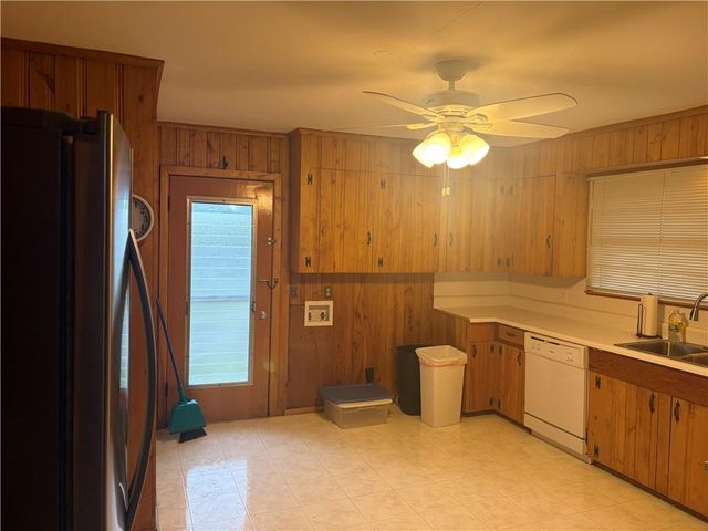 701 Oakcrest Drive, Rockmart, GA 30153
