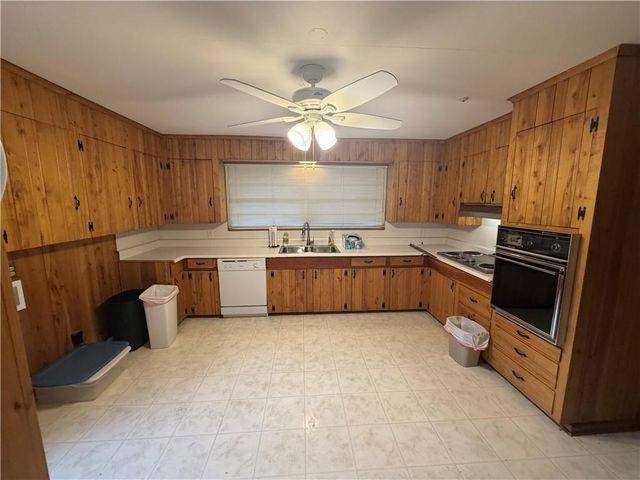 701 Oakcrest Drive, Rockmart, GA 30153