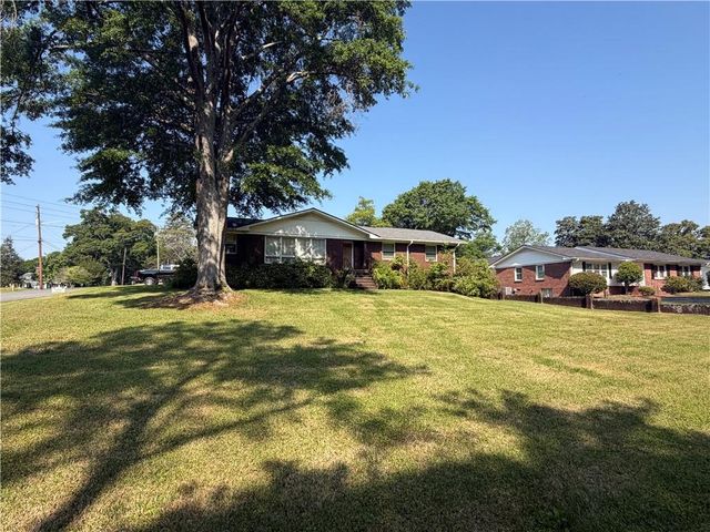 701 Oakcrest Drive, Rockmart, GA 30153