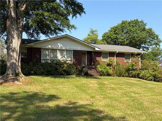 701 Oakcrest Drive, Rockmart, GA 30153
