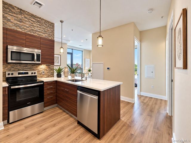 701 Ridge Hill Boulevard PHI, Yonkers, NY 10710