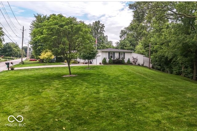 127 N Buck Creek Road, Indianapolis, IN 46229