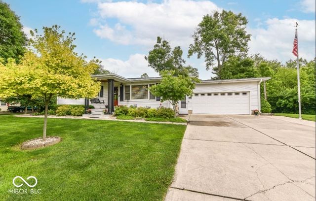 127 N Buck Creek Road, Indianapolis, IN 46229