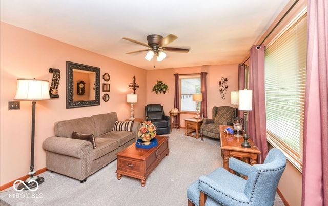 127 N Buck Creek Road, Indianapolis, IN 46229