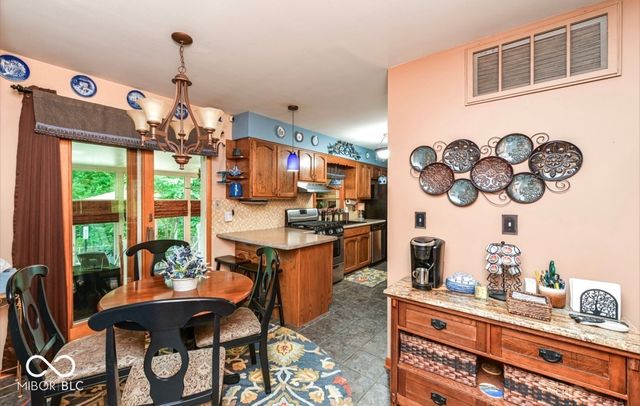 127 N Buck Creek Road, Indianapolis, IN 46229