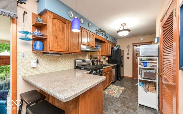 127 N Buck Creek Road, Indianapolis, IN 46229