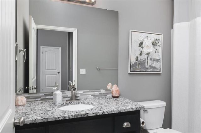 105 SE Griffin Street, Blue Springs, MO 64064