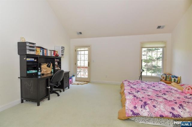 66 Pheasant Run, Old Tappan, NJ 07675
