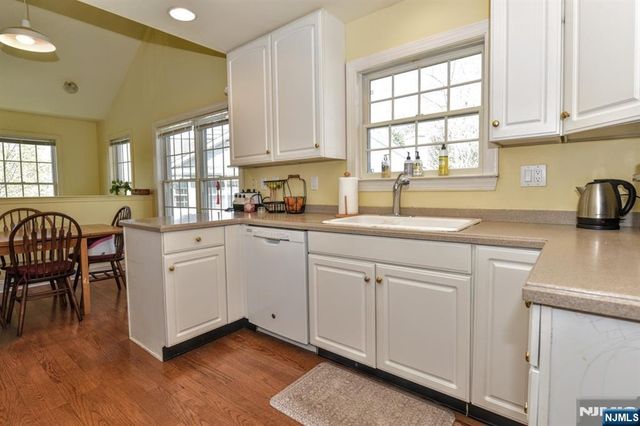 66 Pheasant Run, Old Tappan, NJ 07675