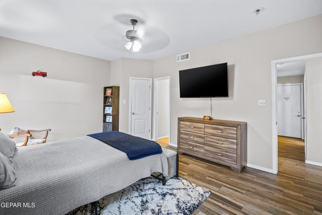 433 CLAIBORNE Street, Horizon City, TX 79928