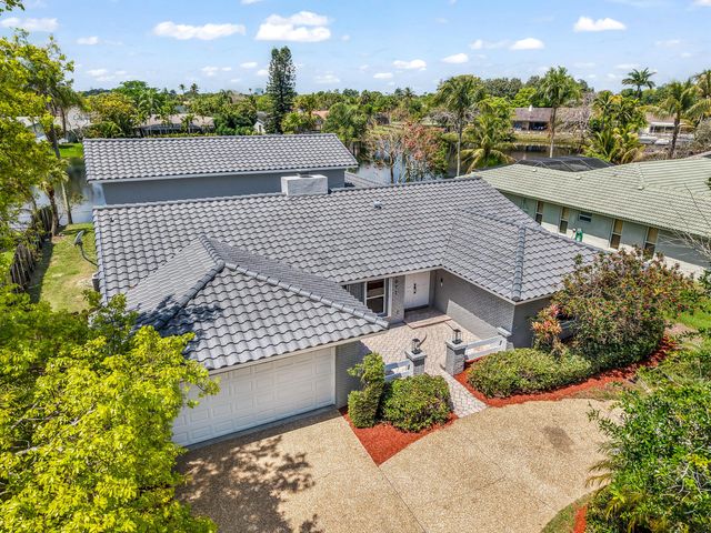 1071 NW 97th Avenue, Plantation, FL 33322