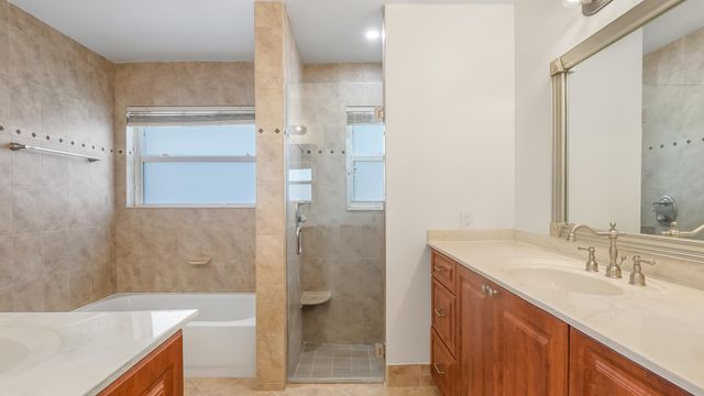 1071 NW 97th Avenue, Plantation, FL 33322