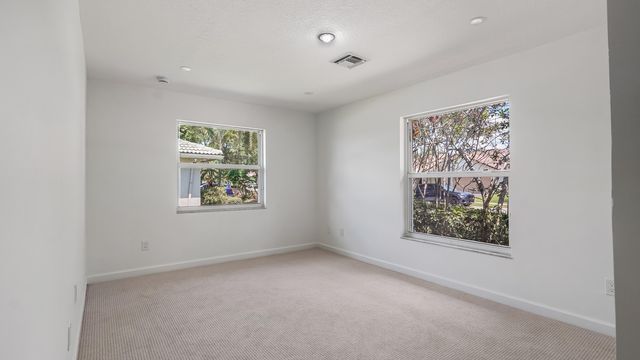 1071 NW 97th Avenue, Plantation, FL 33322