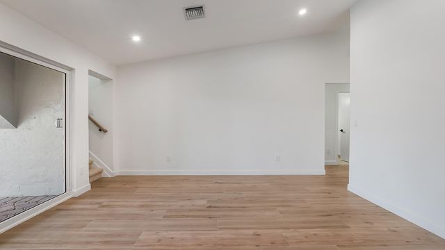 1071 NW 97th Avenue, Plantation, FL 33322